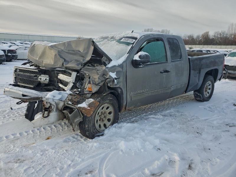 CHEVROLET SILVERADO 2012 with VIN 1GCRKREA1CZ337624 - Photo from auction
