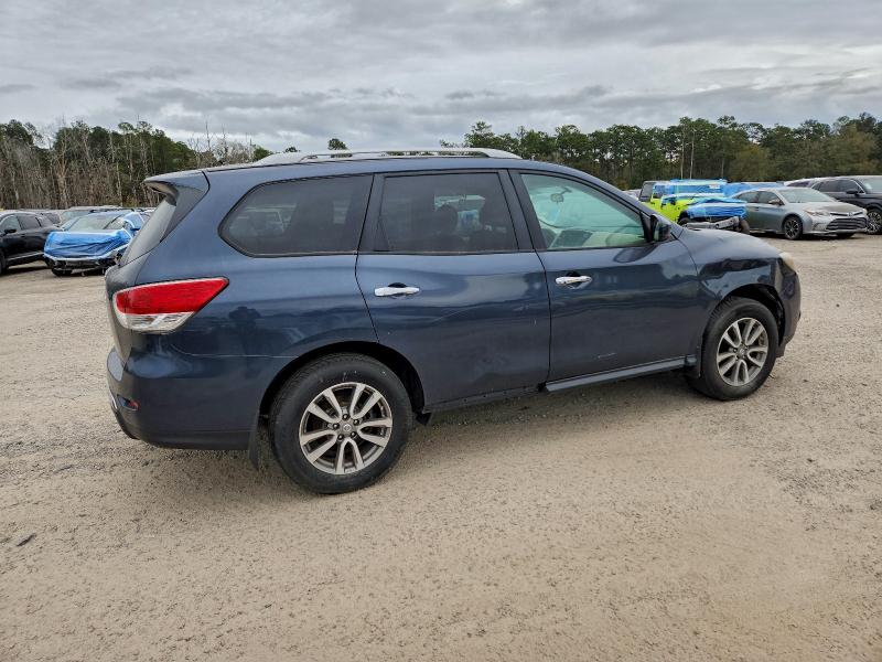 Photo 3 from auction – 2016 NISSAN PATHFINDER with VIN 5N1AR2MN2GC646169