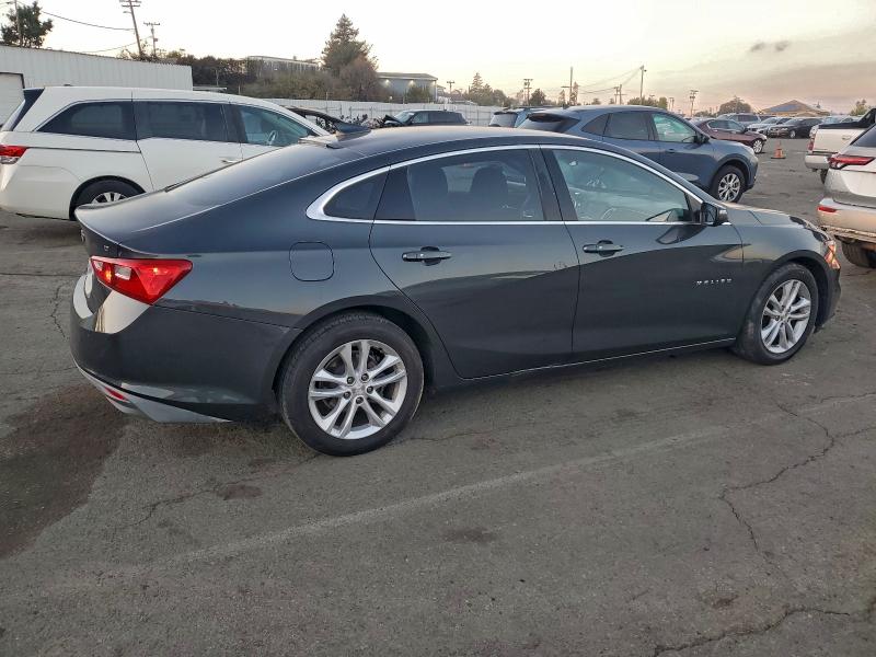Photo 3 from auction – 2017 CHEVROLET MALIBU LT with VIN 1G1ZE5ST9HF116604