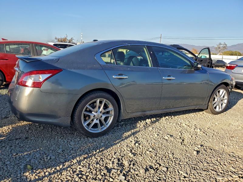 Photo 3 from auction – 2010 NISSAN MAXIMA S with VIN 1N4AA5AP2AC838207