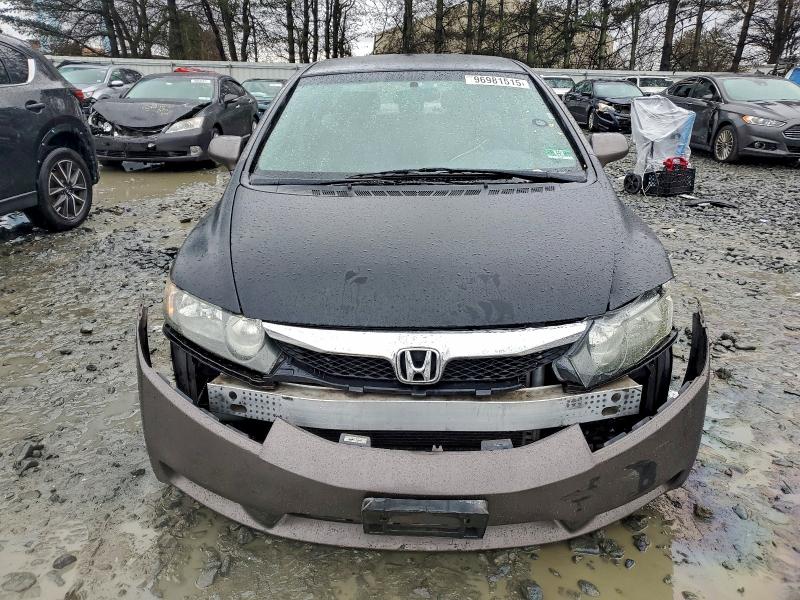 Photo 5 from auction – 2010 HONDA CIVIC LX with VIN 2HGFA1F58AH580368