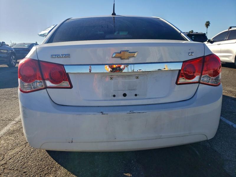 Photo 6 from auction – 2014 CHEVROLET CRUZE with VIN 1G1PC5SB5E7480321