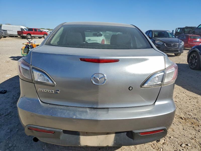 Photo 6 from auction – 2011 MAZDA 3 I with VIN JM1BL1UF2B1449729