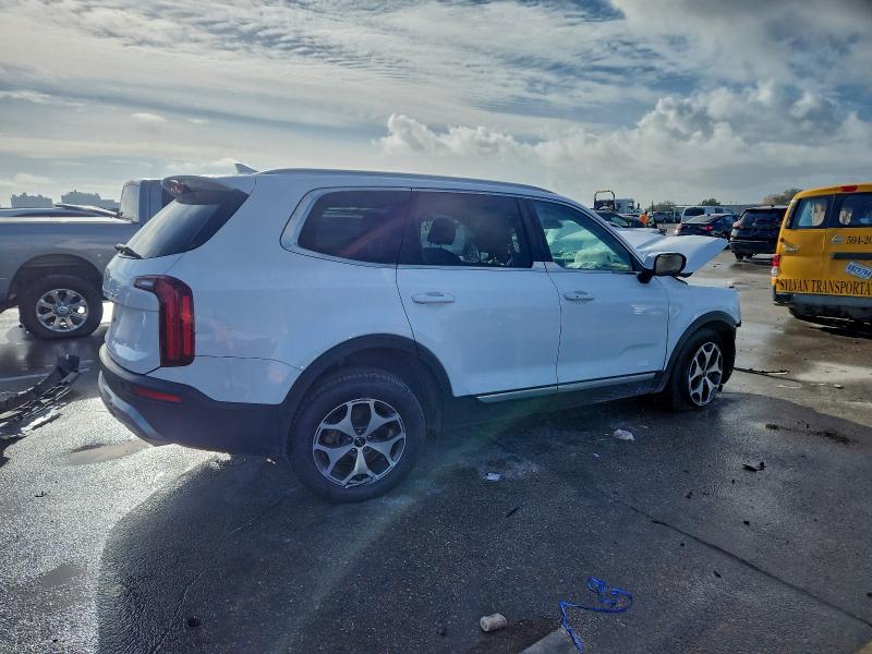 Photo 3 from auction – 2022 KIA TELLURIDE with VIN 5XYP34HC2NG239126