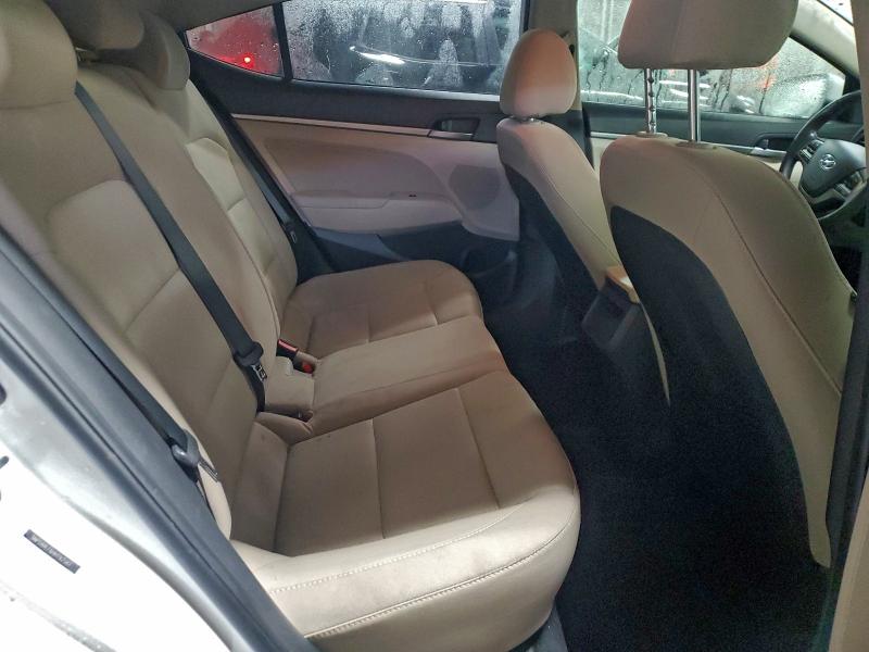 Photo 10 from auction – 2017 HYUNDAI ELANTRA SE with VIN 5NPD84LF6HH192587