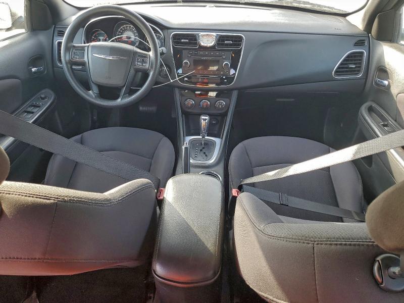 Photo 8 from auction – 2013 CHRYSLER 200 LX with VIN 1C3CCBAB9DN762840