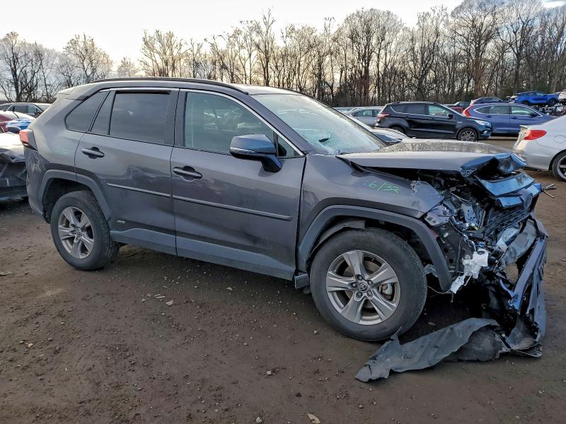 Photo 4 from auction – 2024 TOYOTA RAV4 XLE with VIN 4T3RWRFVXRU157282