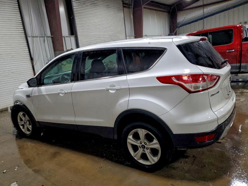 Photo 2 from auction – 2016 FORD ESCAPE SE with VIN 1FMCU9GX4GUC90735