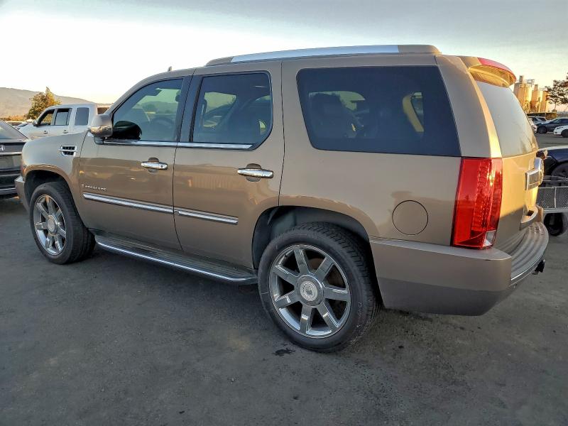 Photo 2 from auction – 2007 CADILLAC ESCALADE L with VIN 1GYEC63817R381066