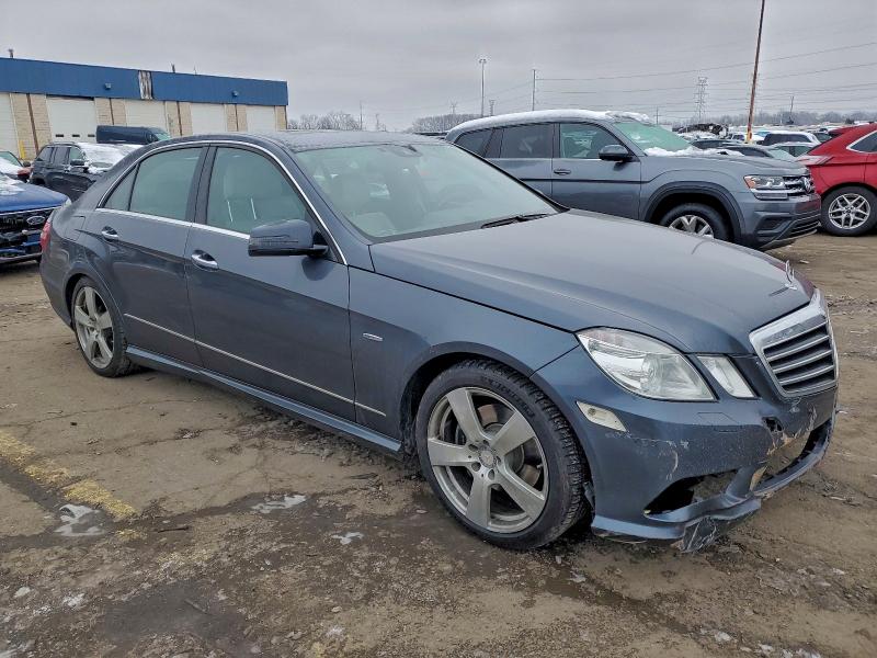 Photo 4 from auction – 2012 MERCEDES-BENZ E 350 4MAT with VIN WDDHF8JB7CA603175