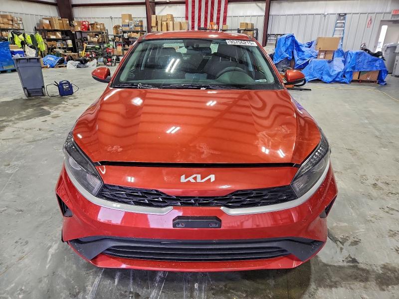 Photo 5 from auction – 2023 KIA FORTE LX with VIN 3KPF24AD1PE623884