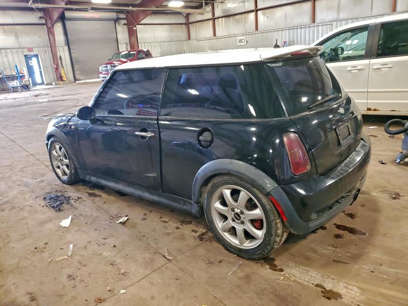 Photo 2 from auction – 2003 MINI COOPER S with VIN WMWRE33433TD71987