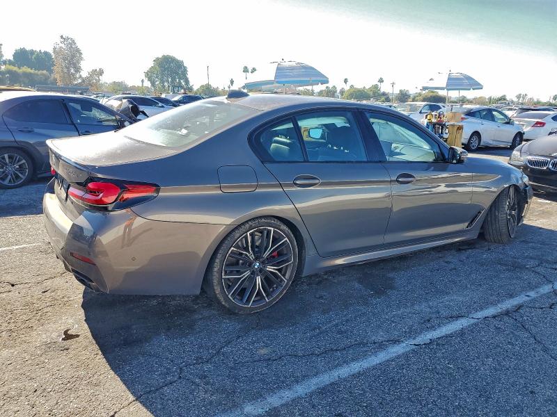 Photo 3 from auction – 2022 BMW M550XI with VIN WBA13BK04NCJ03266