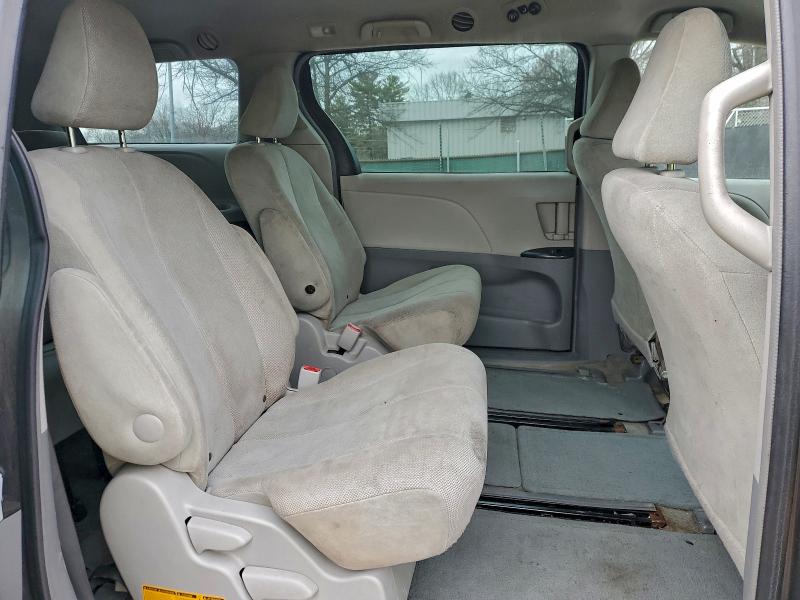Photo 11 from auction – 2013 TOYOTA SIENNA with VIN 5TDZK3DC6DS303777