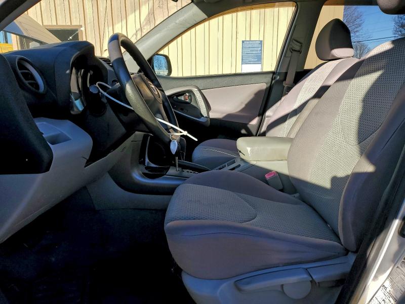 Photo 7 from auction – 2007 TOYOTA RAV4 with VIN JTMBD33V775069884