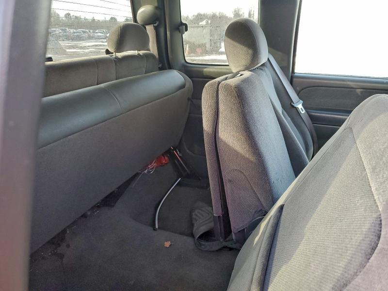 Photo 10 from auction – 2003 GMC NEW SIERRA with VIN 1GTEK19V33E372525
