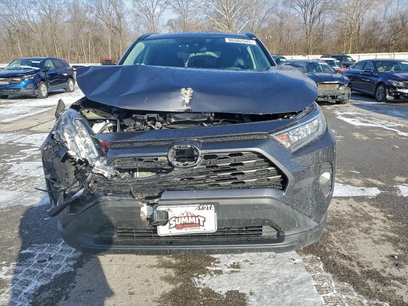 Photo 5 from auction – 2019 TOYOTA RAV4 XLE with VIN 2T3P1RFV2KW044969