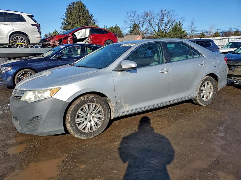 Foto 1 de la subasta – 2012 TOYOTA CAMRY BASE con VIN 4T4BF1FK4CR200593