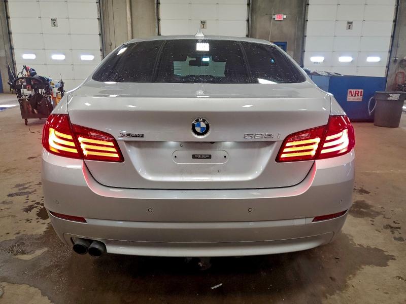 Photo 6 from auction – 2013 BMW 528 XI with VIN WBAXH5C53DD109348