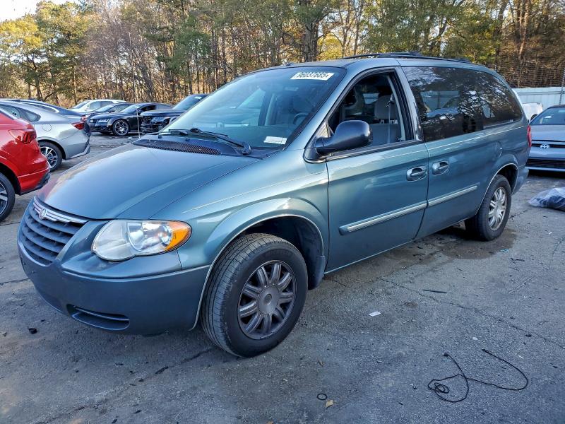 CHRYSLER TOWN & COU 2006 with VIN 2A4GP54L46R660952 - Photo from auction