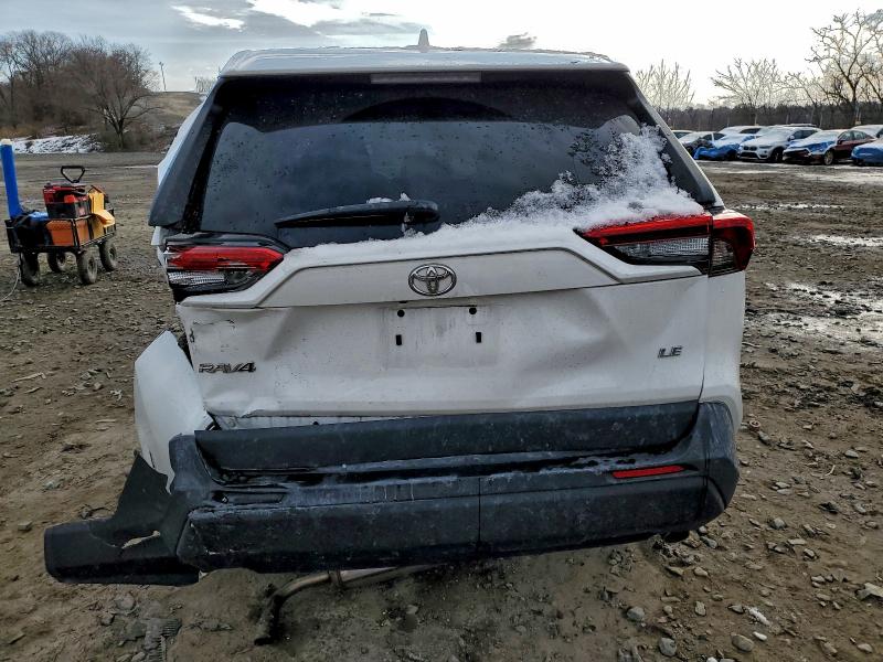 Photo 6 from auction – 2022 TOYOTA RAV4 LE with VIN 2T3H1RFV3NC183616