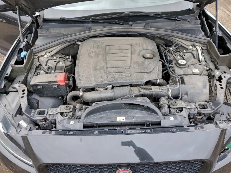 Photo 12 from auction – 2018 JAGUAR F-PACE PRE with VIN SADCJ2FX8JA325358