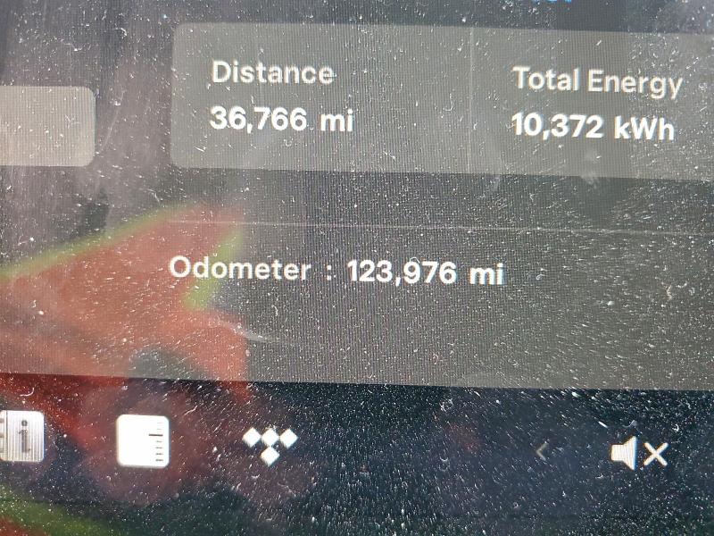 Photo 9 from auction – 2022 TESLA MODEL 3 with VIN 5YJ3E1EA0NF370895