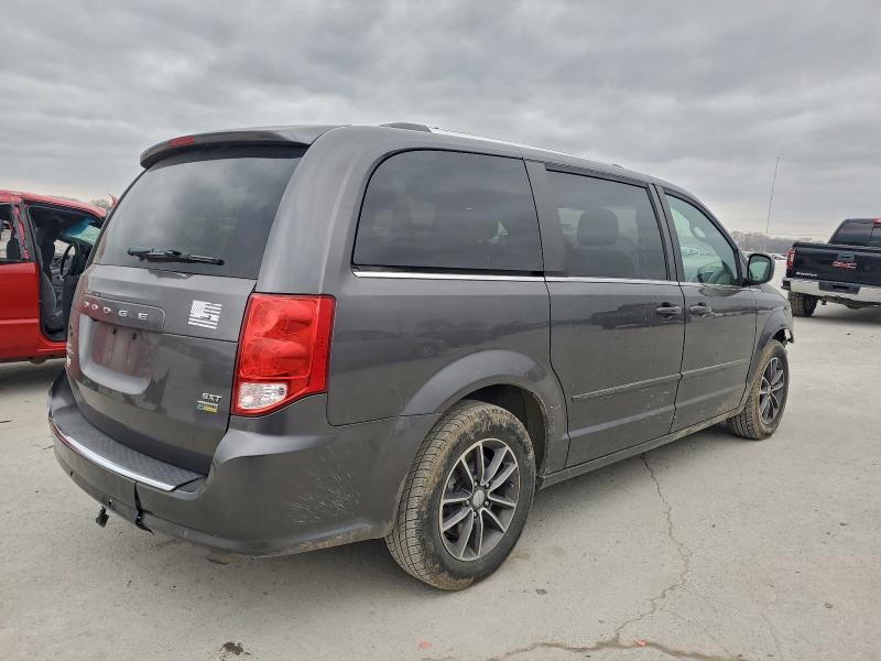 Photo 3 from auction – 2017 DODGE GRAND CARA with VIN 2C4RDGCG2HR745766