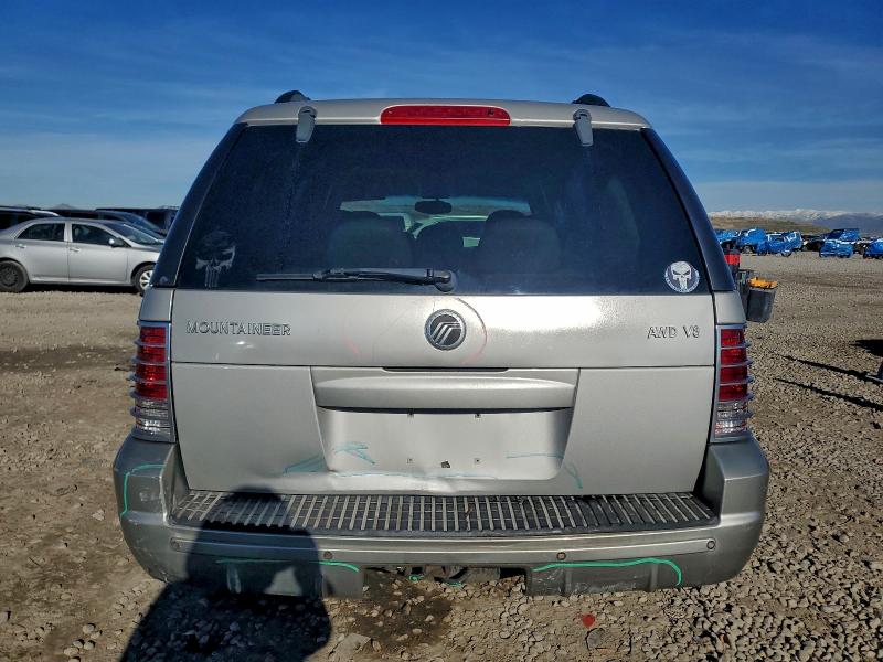 Photo 6 from auction – 2003 MERCURY MOUNTAINEE with VIN 4M2DU86W63ZJ04342