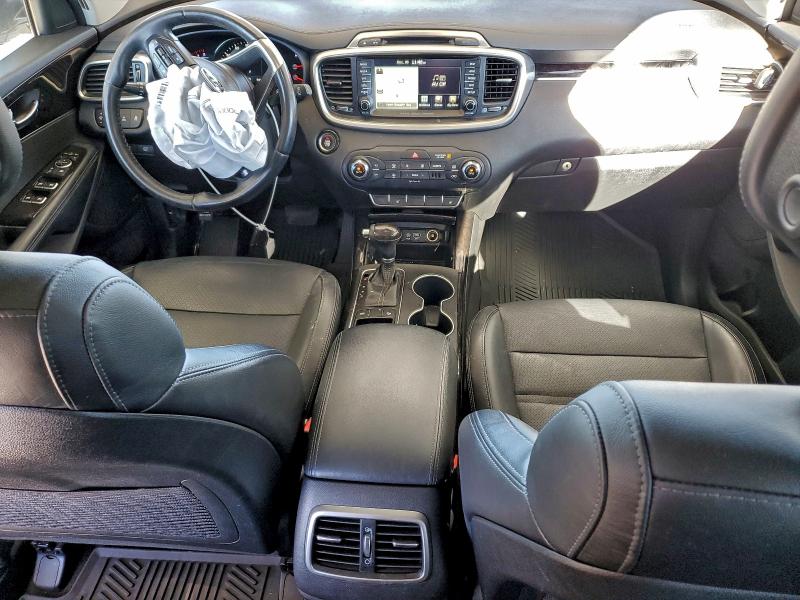 Photo 8 from auction – 2016 KIA SORENTO EX with VIN 5XYPH4A57GG123288