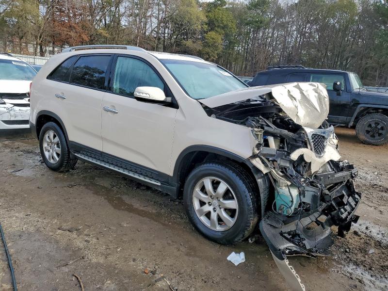 Photo 4 from auction – 2011 KIA SORENTO BA with VIN 5XYKT4A10BG153991