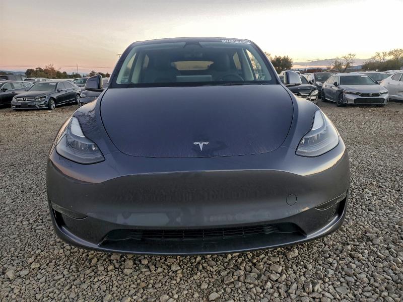 Photo 5 from auction – 2023 TESLA MODEL Y with VIN 7SAYGDEE0PF740222