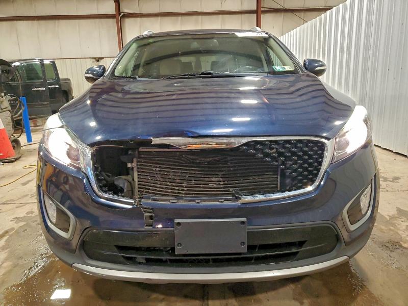 Photo 5 from auction – 2017 KIA SORENTO EX with VIN 5XYPHDA51HG200450