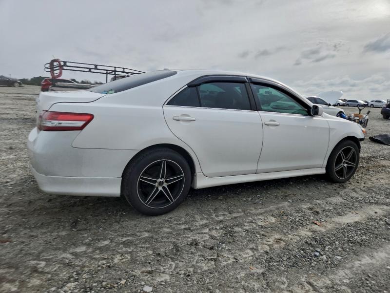 Photo 3 from auction – 2011 TOYOTA CAMRY BASE with VIN 4T1BF3EK6BU604582
