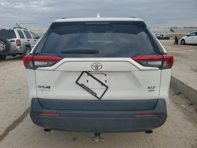 Photo 6 from auction – 2021 TOYOTA RAV4 with VIN 2T3P1RFV3MC187076