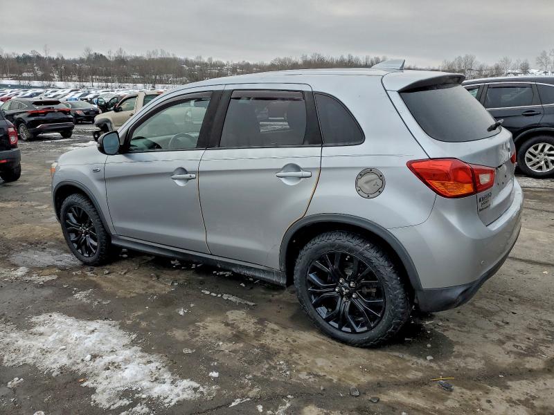 Photo 2 from auction – 2017 MITSUBISHI OUTLANDER with VIN JA4AR3AU5HZ032781