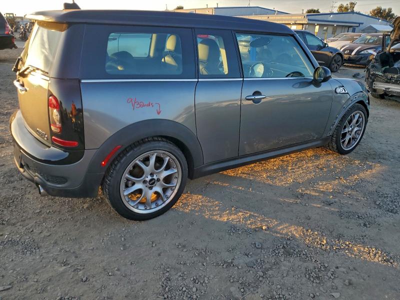 صورة رقم 3 من المزاد - 2010 MINI COOPER S C مع VIN WMWMM3C56ATZ33350