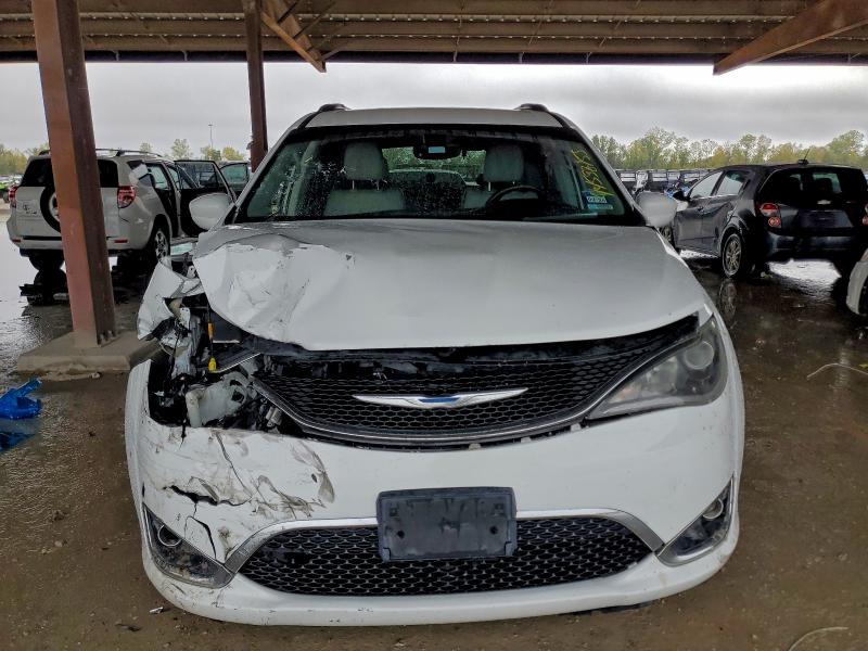Photo 5 from auction – 2018 CHRYSLER PACIFICA T with VIN 2C4RC1EG6JR188427