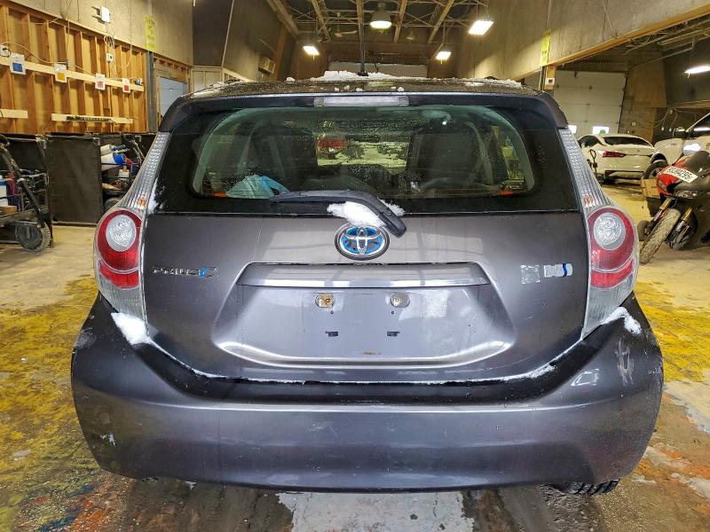 Photo 6 from auction – 2013 TOYOTA PRIUS C with VIN JTDKDTB38D1543067
