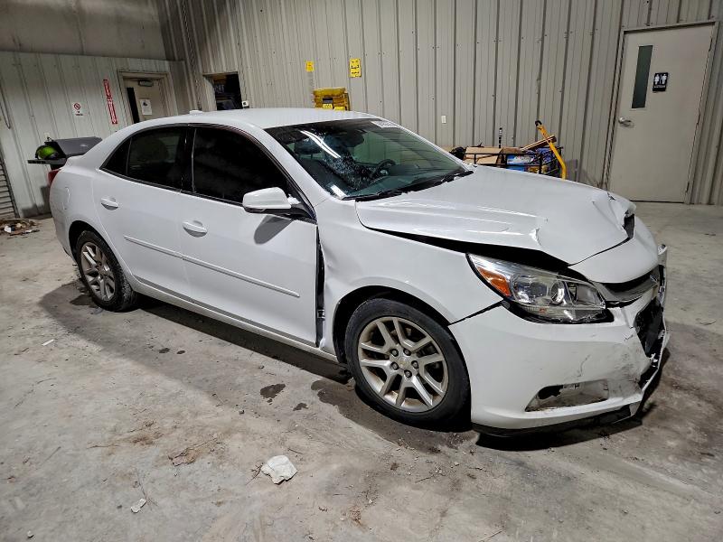 Photo 4 from auction – 2015 CHEVROLET MALIBU 1LT with VIN 1G11C5SL8FF232019