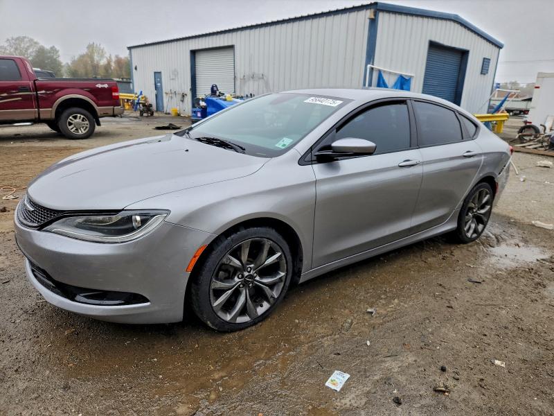 CHRYSLER 200 S 2015 con VIN 1C3CCCBG9FN673384 - Foto de la subasta
