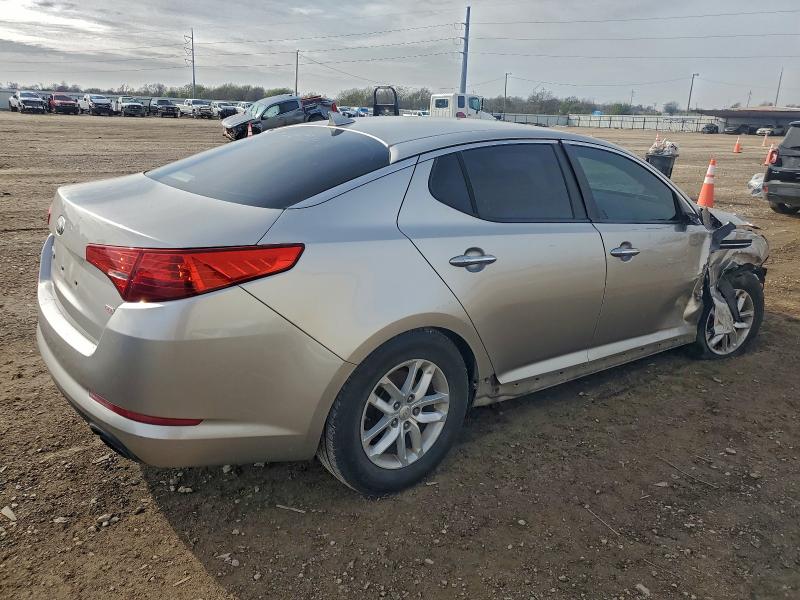 Photo 3 from auction – 2013 KIA OPTIMA with VIN KNAGM4A72D5355263