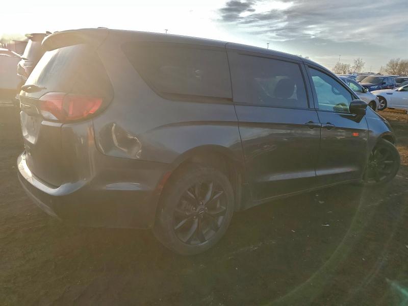Foto 3 de la subasta – 2018 CHRYSLER PACIFICA T con VIN 2C4RC1FG8JR228831