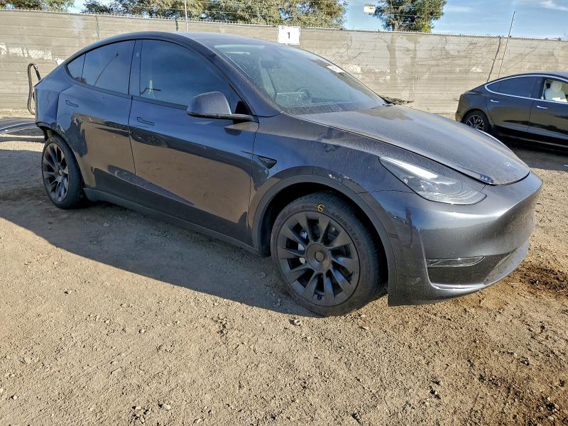Photo 4 from auction – 2024 TESLA MODEL Y with VIN 7SAYGDED0RF153755