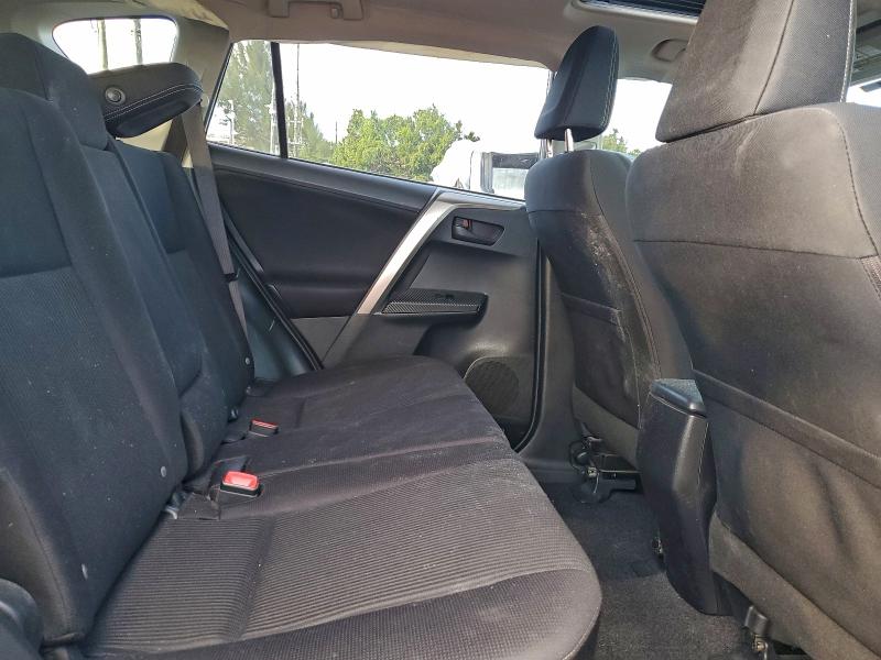 Photo 11 from auction – 2013 TOYOTA RAV4 XLE with VIN JTMWFREV0D5002552
