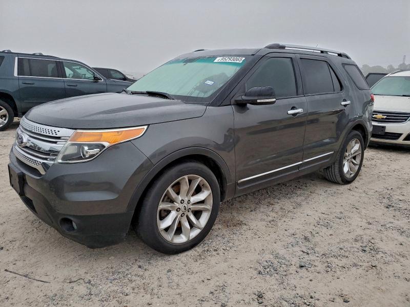 FORD EXPLORER X 2015 with VIN 1FM5K7D80FGC12594 - Photo from auction