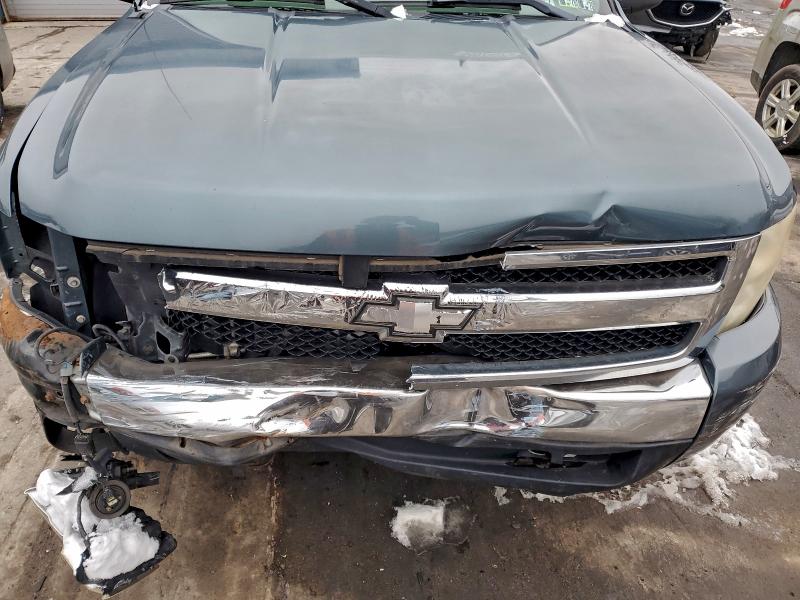 Photo 11 from auction – 2007 CHEVROLET SILVERADO with VIN 1GCEK14097Z559634