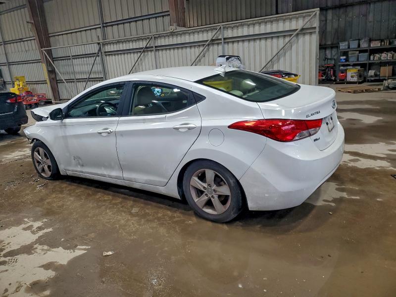 Photo 2 from auction – 2012 HYUNDAI ELANTRA GL with VIN 5NPDH4AE6CH074087