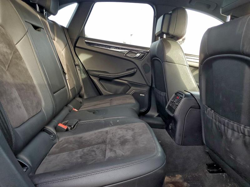 Photo 11 from auction – 2021 PORSCHE MACAN with VIN WP1AA2A5XMLB09771