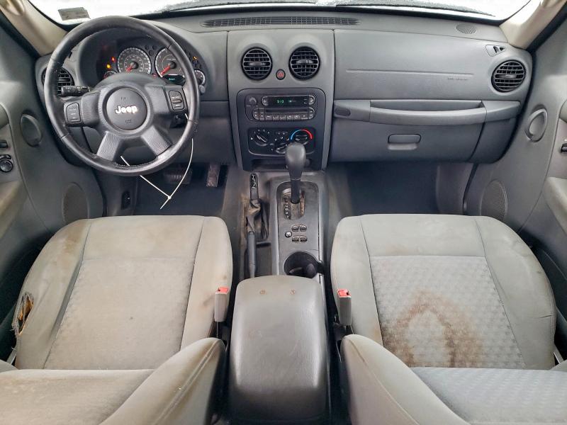Photo 8 from auction – 2005 JEEP LIBERTY SP with VIN 1J4GL48K95W700052